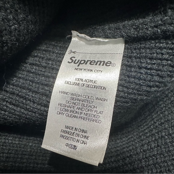 Supreme zip up sweater - Picture 6 of 6